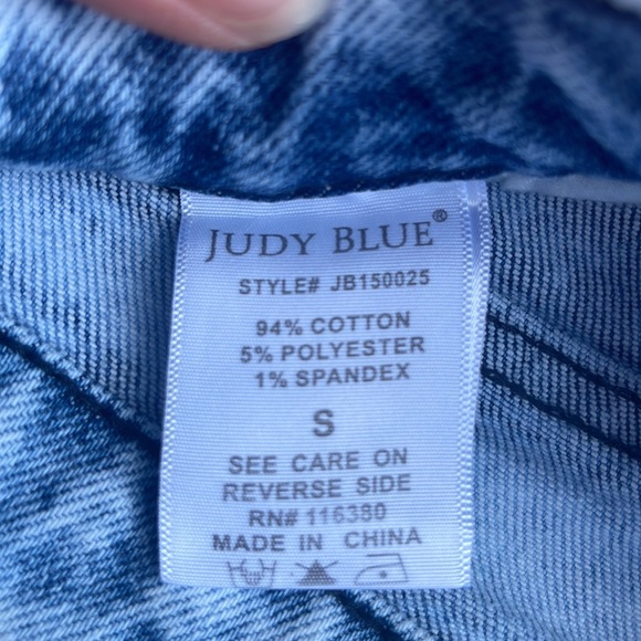 Womens denim American 🇺🇸 shorts size s - Picture 4 of 4